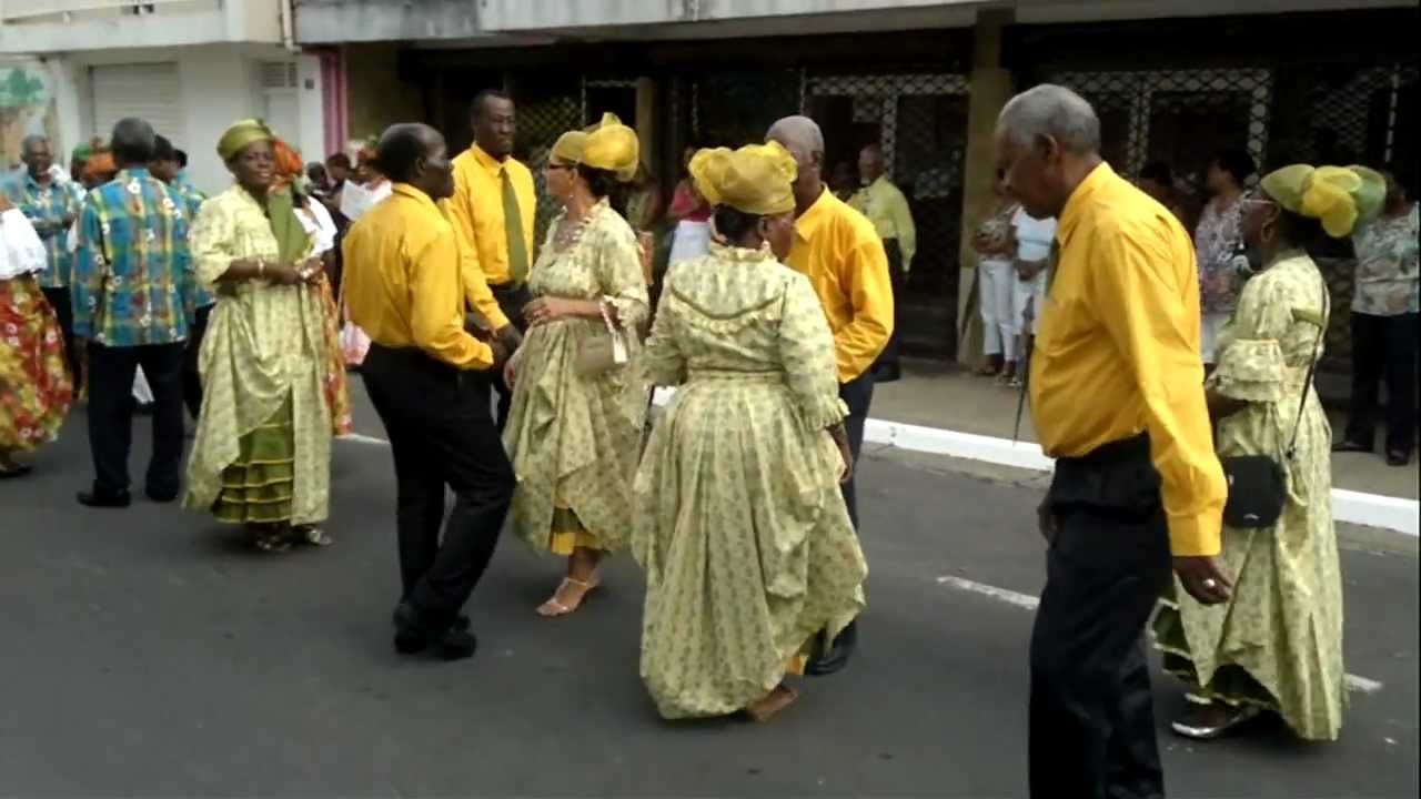 MUSIQUES ET DANSES EN GUADELOUPE 17 lebleulagon.com.au MUSIQUES ET DANSES EN GUADELOUPE 12 lebleulagon.com.au